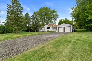 7828 W Puetz Rd, Franklin, WI 53132 - Photo 32
