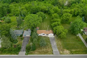 7828 W Puetz Rd, Franklin, WI 53132 - Photo 40