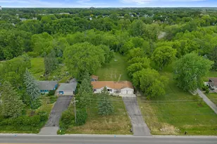 7828 W Puetz Rd, Franklin, WI 53132 - Photo 38