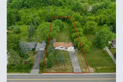 7828 W Puetz Rd, Franklin, WI 53132 - Photo 2