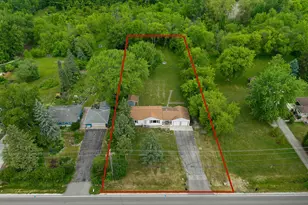7828 W Puetz Rd, Franklin, WI 53132 - Photo 2