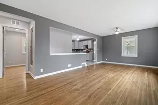 7828 W Puetz Rd, Franklin, WI 53132 - Photo 4