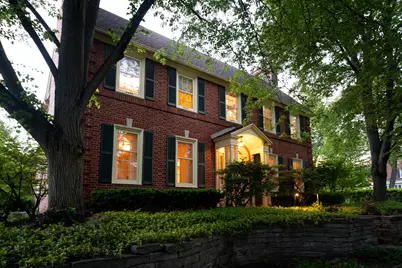 1547  Upper Pkwy, Wauwatosa, WI 53213 - Photo 2