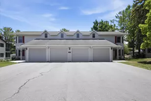 728 Woodview Ave, Sheboygan Falls, WI 53085 - Photo 28