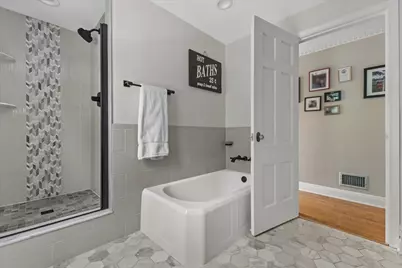 2537 N 84th St, Wauwatosa, WI 53226 - Photo 20