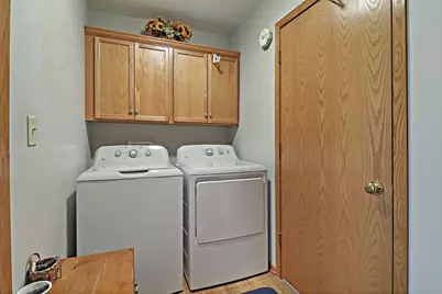 914  Riva Rdg, Racine, WI 53402 - Photo 10