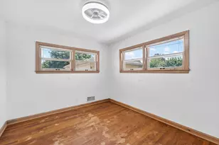 1001 Oregon St, Racine, WI 53405 - Photo 16