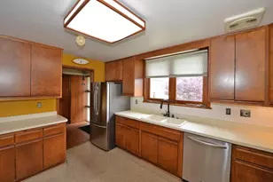 4001 Haven Ave, Racine, WI 53405 - Photo 12
