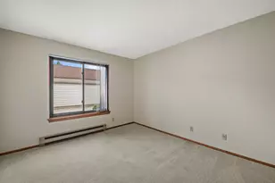 W176N9763 Rivercrest Dr, Germantown, WI 53022 - Photo 12