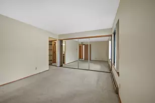 W176N9763 Rivercrest Dr, Germantown, WI 53022 - Photo 10