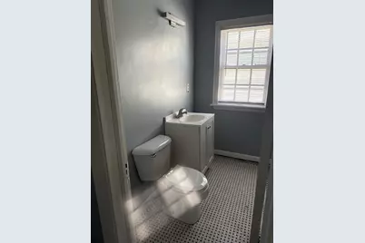 1945 S 29th St, Milwaukee, WI 53215 - Photo 16