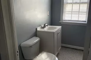 1945 S 29th St, Milwaukee, WI 53215 - Photo 16