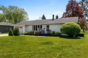 2343 39th St, Two Rivers, WI 54241 - Photo 2