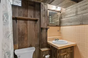 2343 39th St, Two Rivers, WI 54241 - Photo 22
