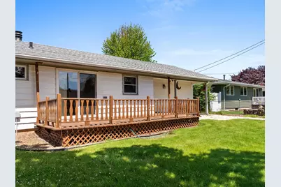 2343  39th St, Two Rivers, WI 54241 - Photo 4