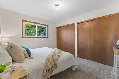 1505  Margrave Ct, Racine, WI 53406 - Photo 10