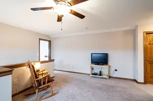 4915 Meadowview Ct, Cedarburg, WI 53024 - Photo 32