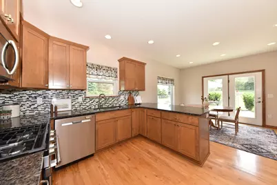 4915  Meadowview Ct, Cedarburg, WI 53024 - Photo 12