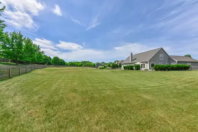 4915  Meadowview Ct, Cedarburg, WI 53024 - Photo 52