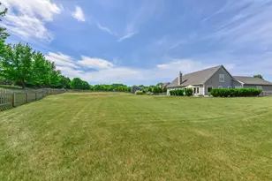 4915 Meadowview Ct, Cedarburg, WI 53024 - Photo 52