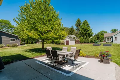 11110 W Woodside Dr, Hales Corners, WI 53130 - Photo 36