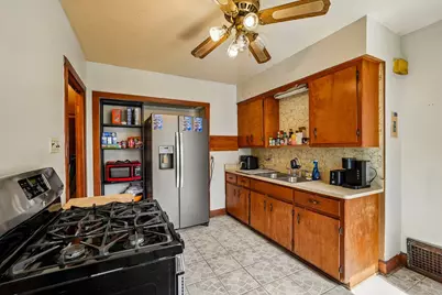 3837 W Mt Vernon Ave, Milwaukee, WI 53208 - Photo 10