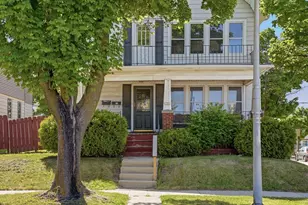 1101 S 71st St, West Allis, WI 53214 - Photo 2