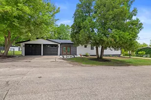 W3990 Longfellow Dr, Geneva, WI 53147 - Photo 50