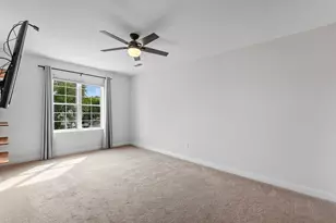 1888 N Humboldt Ave, Milwaukee, WI 53202 - Photo 18