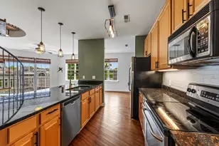 1888 N Humboldt Ave, Milwaukee, WI 53202 - Photo 4