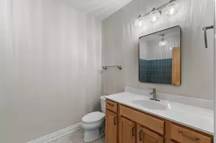 1888 N Humboldt Ave, Milwaukee, WI 53202 - Photo 16