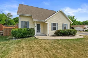 2400 Summit Ave, Waukesha, WI 53188 - Photo 22