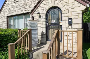 3861 N Sherman Blvd, Milwaukee, WI 53216 - Photo 2