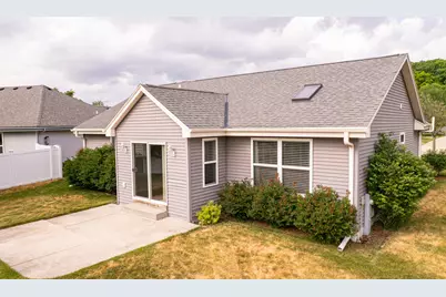 507  Sand Dr, West Bend, WI 53095 - Photo 36