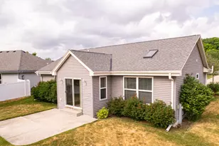 507 Sand Dr, West Bend, WI 53095 - Photo 36