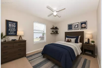 507  Sand Dr, West Bend, WI 53095 - Photo 28