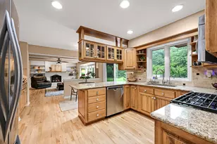 1 Cherrywood Ct, Racine, WI 53402 - Photo 12