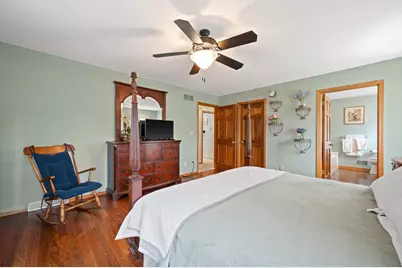 990 S Springdale Rd, Brookfield, WI 53186 - Photo 18