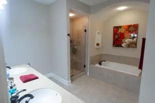 17490 Crest Hill Dr, Brookfield, WI 53045 - Photo 22