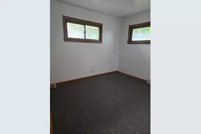 8805 W Bender Ave, Milwaukee, WI 53225 - Photo 10