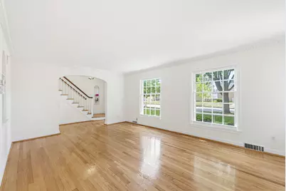 3045 N 79th St, Milwaukee, WI 53222 - Photo 8