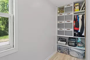 1542 3rd St, Delafield, WI 53018 - Photo 26
