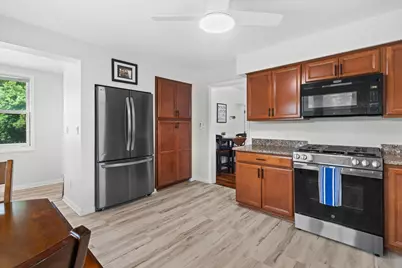 1542  3rd St, Delafield, WI 53018 - Photo 18
