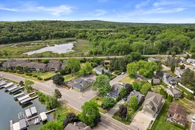 1542  3rd St, Delafield, WI 53018 - Photo 48