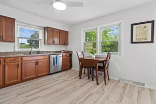 1542 3rd St, Delafield, WI 53018 - Photo 24