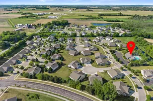 870 Bridlewood Dr, Hartford, WI 53027 - Photo 40