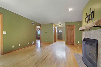 553 W Twin Lakes Rd, Bloomfield, WI 53128 - Photo 12