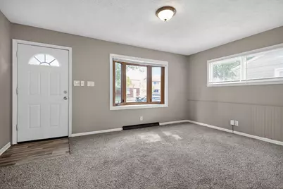 5849 N 62nd St, Milwaukee, WI 53218 - Photo 10