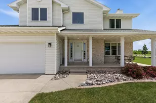 N2244 Nicole Ct, Kaukauna, WI 54130 - Photo 4