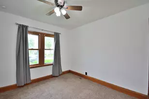 3662 S Ahmedi Ave, Saint Francis, WI 53235 - Photo 18